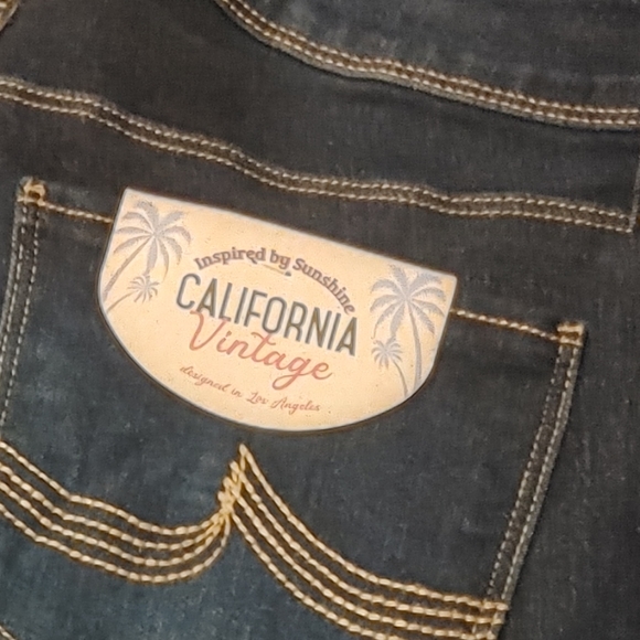 The Perfect Skinny Jean - Picture 2 of 2